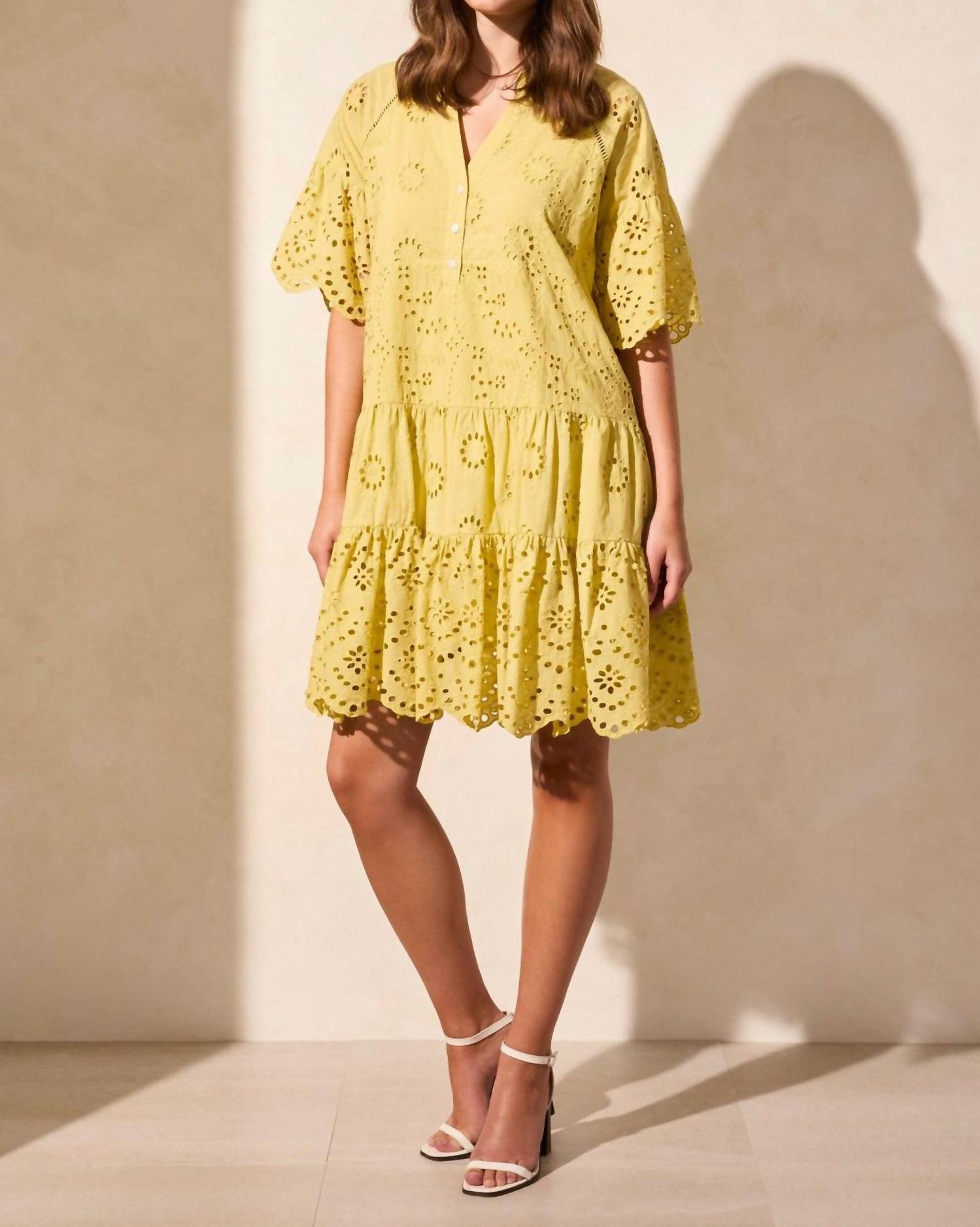 Тути платье с ажурными вставками в цвете старфрут TRIBAL, Starfruit
Тути платье с ажурными вставками в цвете старфрут TRIBAL, Starfruit