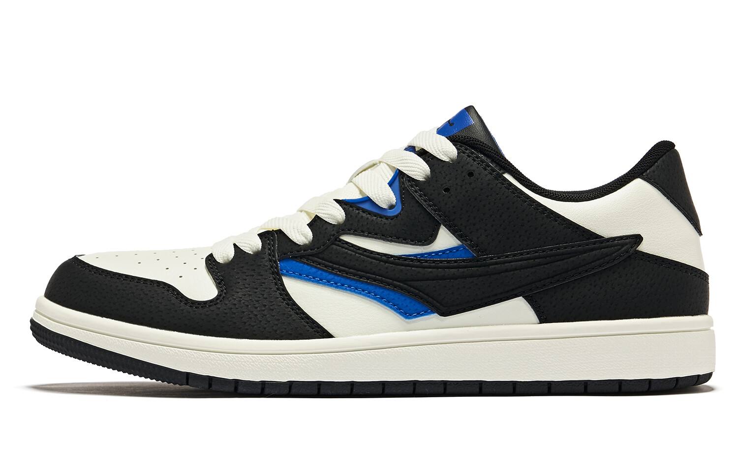 Кроссовки QIAODAN Skateboarding Shoes Men Low-top Black/White, черный/белый
Кроссовки QIAODAN Skateboarding Shoes Men Low-top Black/White, черный/белый