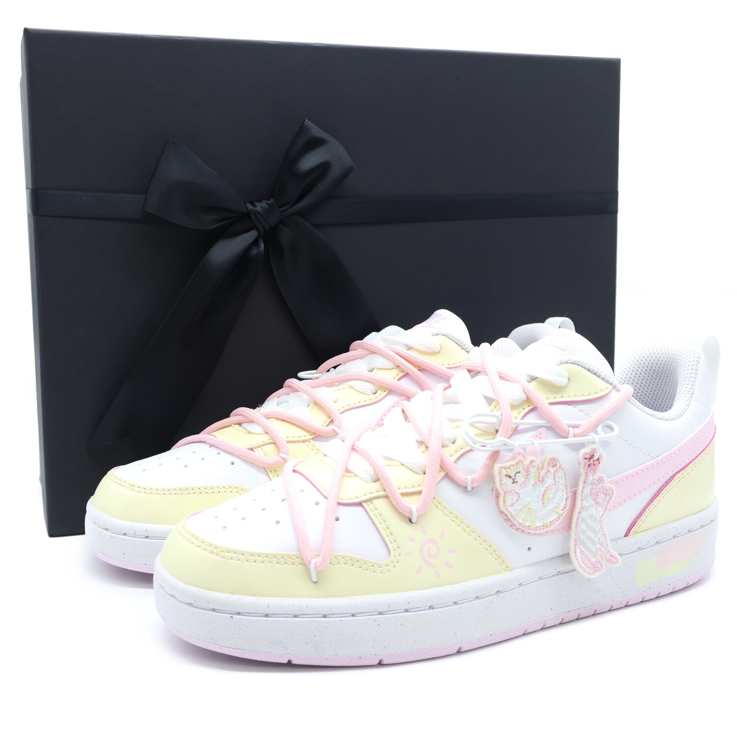 Кроссовки для скейтборда Court Borough женские низкие розовый, желтый, белый Nike
Кроссовки для скейтборда Court Borough женские низкие розовый, желтый, белый Nike