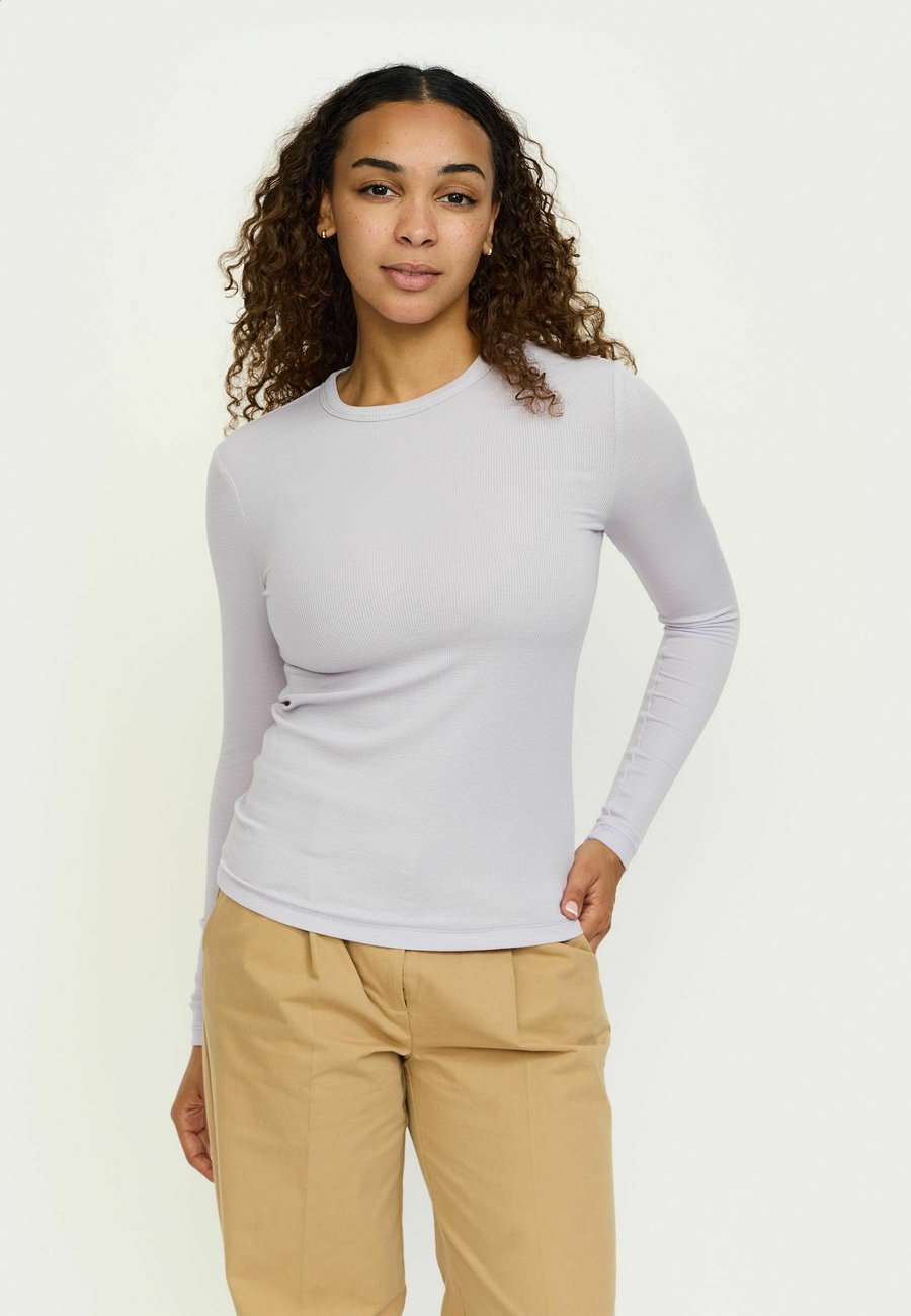 Топ Soft Rebels Long sleeved top, Thistle/Lilac
Топ Soft Rebels Long sleeved top, Thistle/Lilac