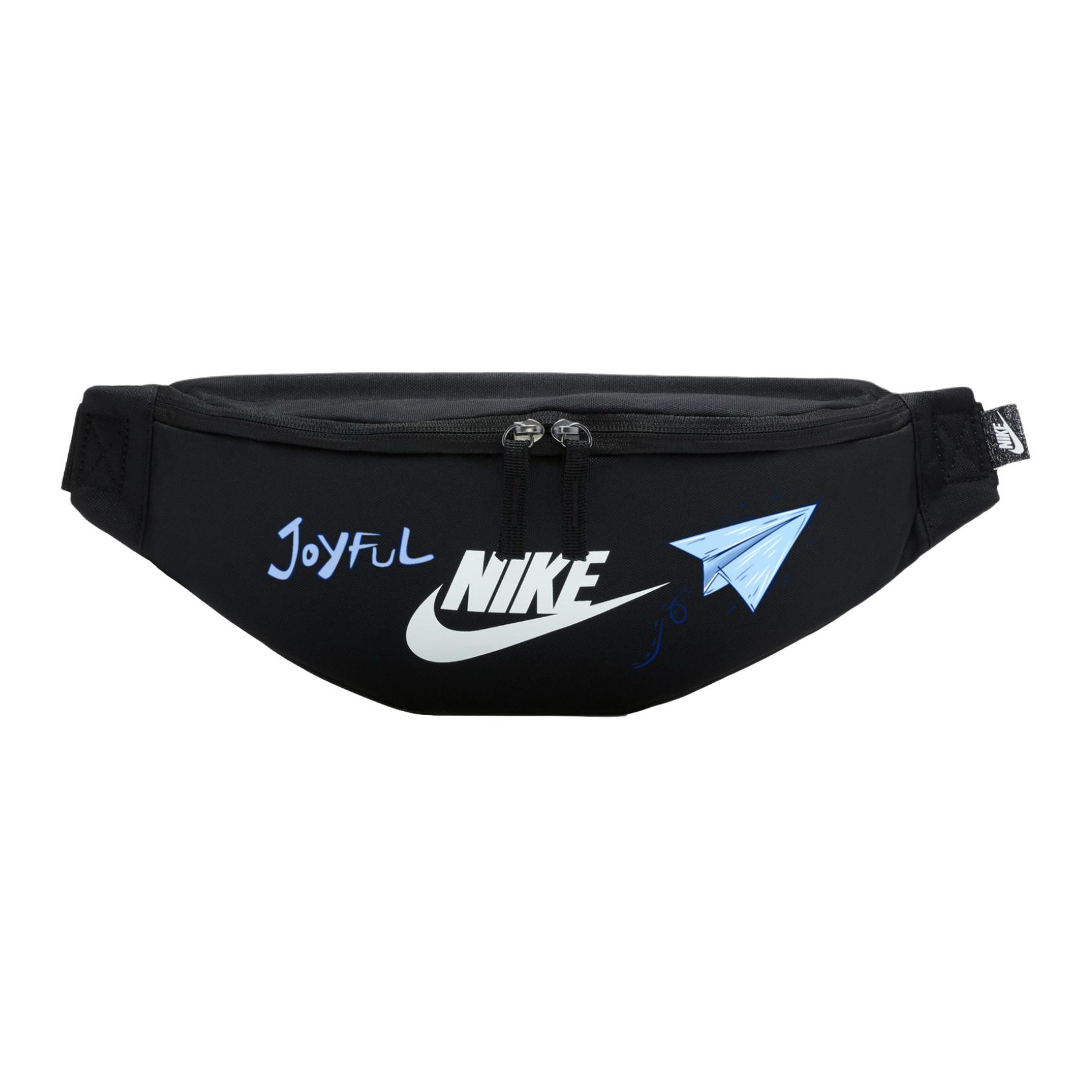 Nike Полиэстеровая поясная сумка унисекс черная, Black
Nike Полиэстеровая поясная сумка унисекс черная, Black