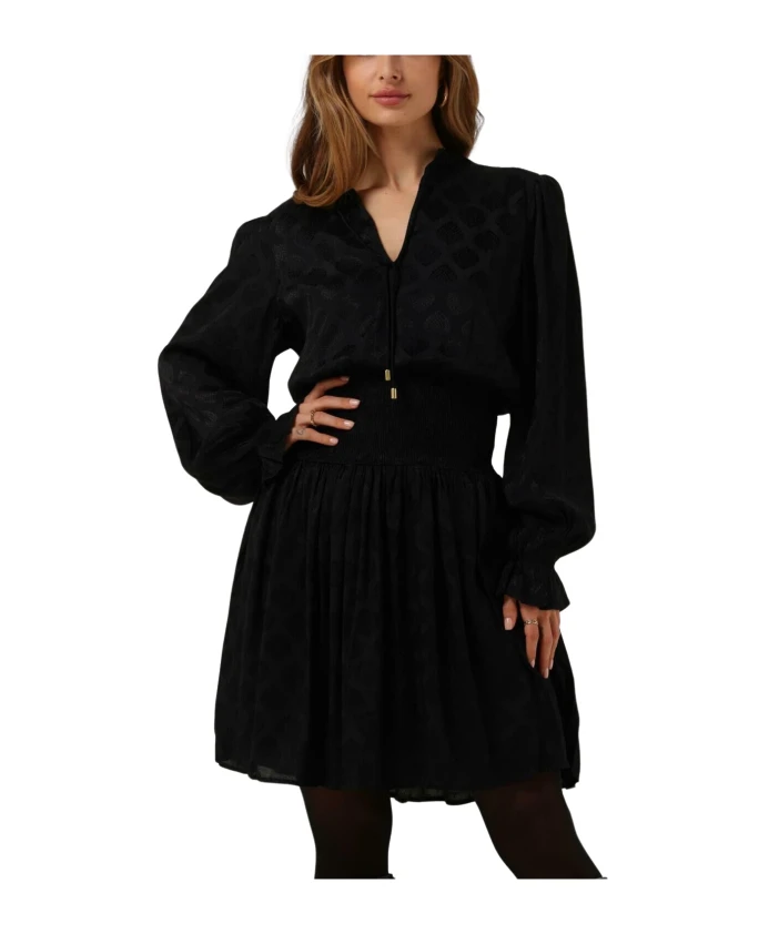 Пятничное платье Freebird, черный
Пятничное платье Freebird, черный