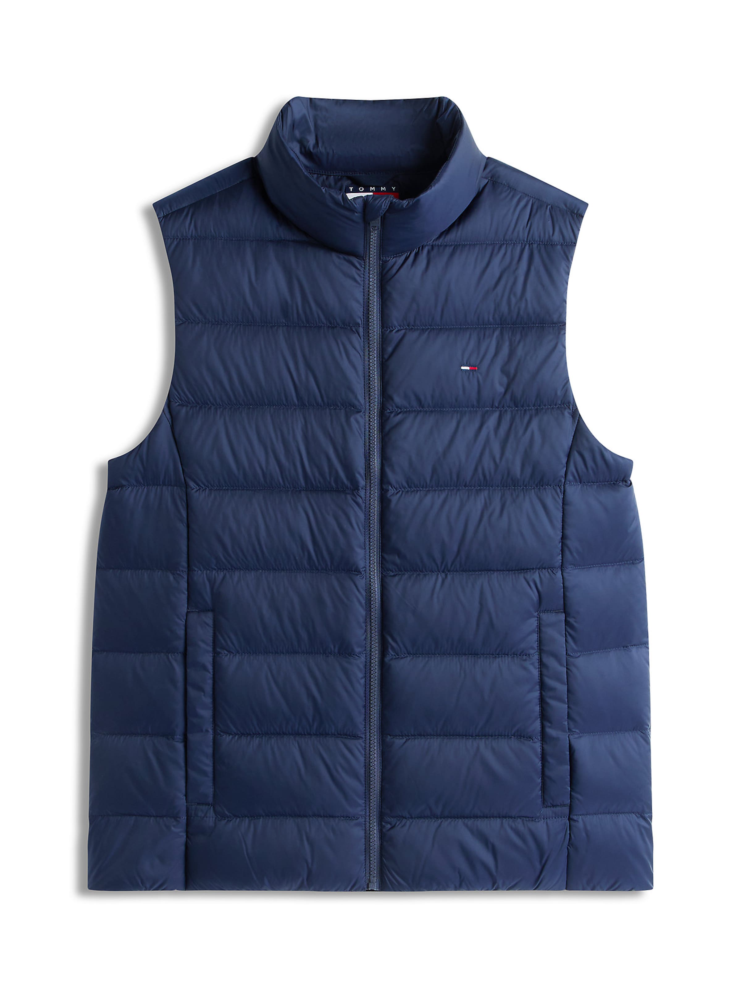 Tommy Jeans Жилет в цвете Night Blue
Tommy Jeans Жилет в цвете Night Blue