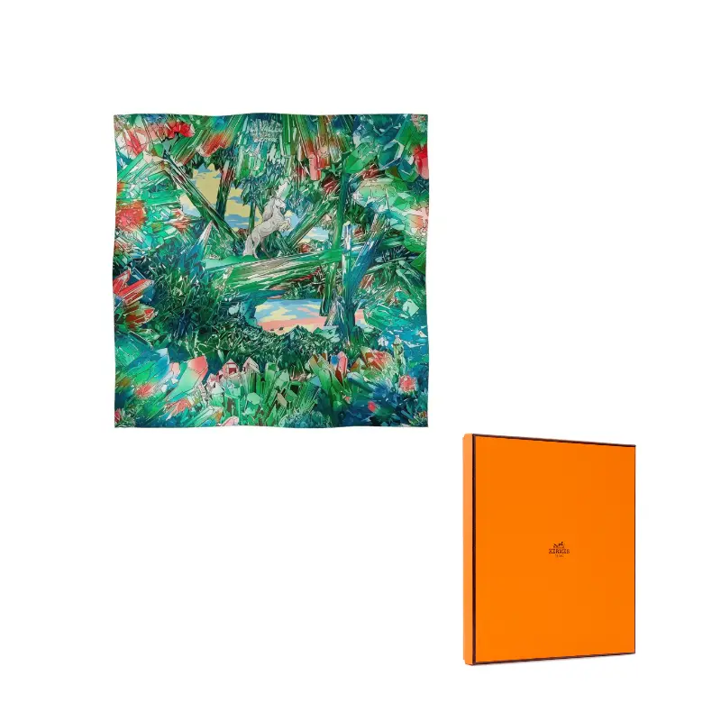 Hermes Шелковый шарф унисекс, зеленые
Hermes Шелковый шарф унисекс, зеленые