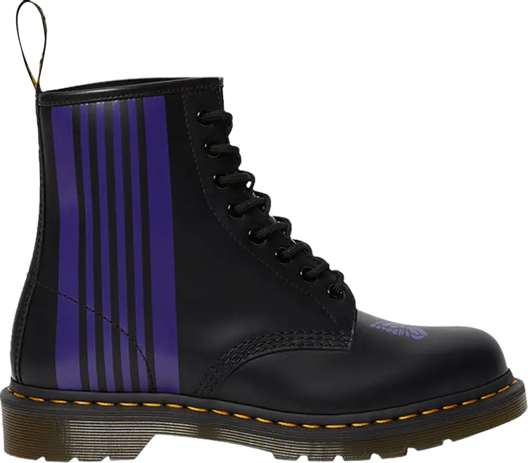 Ботинки мужские Dr. Martens x Needles с контрастными полосами, черный/фиолетовый
Ботинки мужские Dr. Martens x Needles с контрастными полосами, черный/фиолетовый