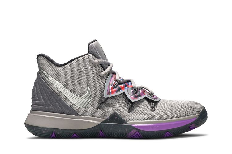 Кроссовки Nike Kyrie 5 BG Graffiti, серый 
Кроссовки Nike Kyrie 5 BG Graffiti, серый