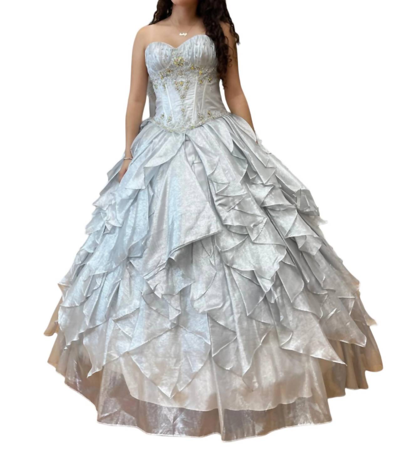 Платье Quinceañera с открытыми плечами в цвете Ice Silver Mary's Bridal
Платье Quinceañera с открытыми плечами в цвете Ice Silver Mary's Bridal