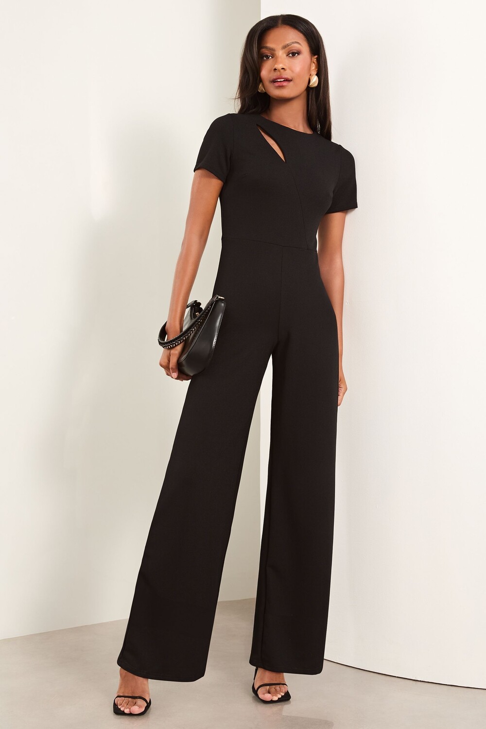 Комбинезон с короткими рукавами и широкими штанинами Lipsy, черный
Комбинезон с короткими рукавами и широкими штанинами Lipsy, черный