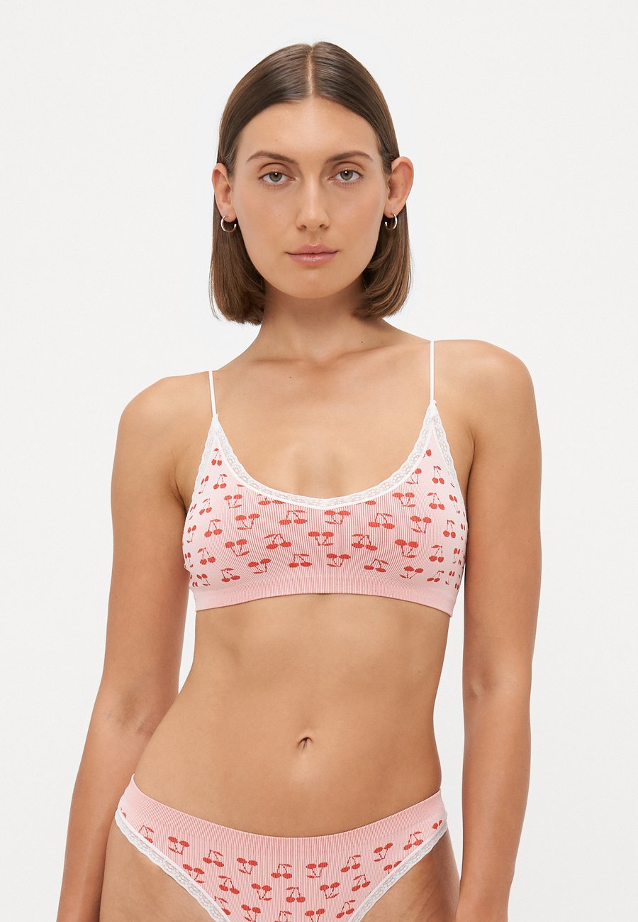 Бюстье ONLY ONLHOLLY PATTERN SCOOP BRALETTE, Candy Pink/Red /Light Pink
Бюстье ONLY ONLHOLLY PATTERN SCOOP BRALETTE, Candy Pink/Red /Light Pink