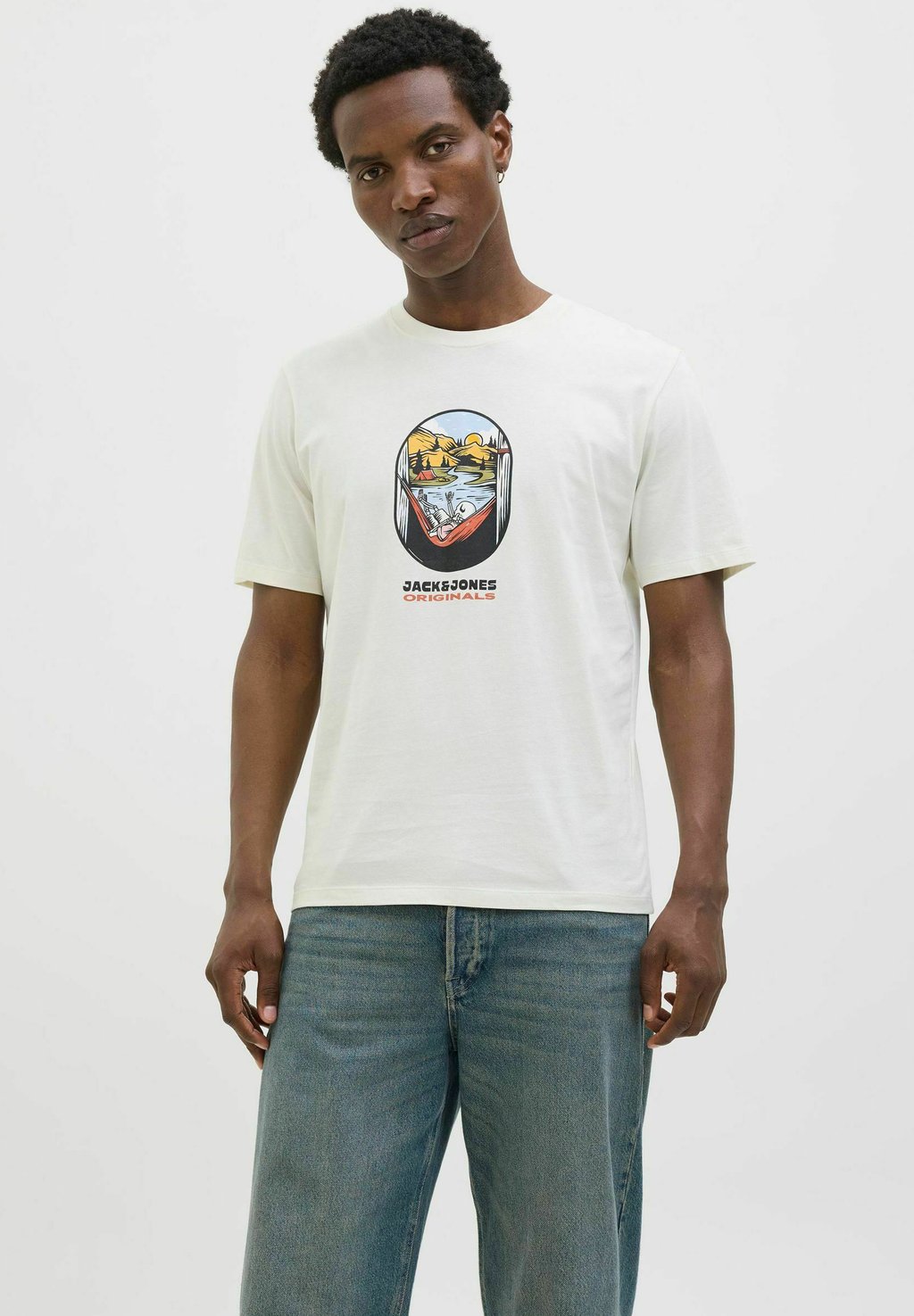 Футболка с принтом Jack & Jones, кремовый
Футболка с принтом Jack & Jones, кремовый