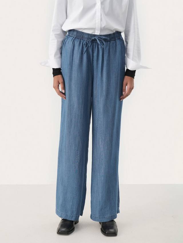 Широкие брюки Cibell Relaxed Fit Part Two, Medium Blue
Широкие брюки Cibell Relaxed Fit Part Two, Medium Blue