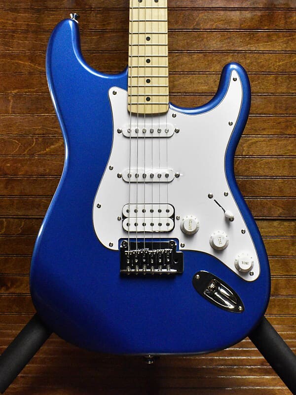 Squier Affinity Stratocaster HSS Pack, синий Лейк-Плэсид Squier PACK AFF STRAT HSS MN LPB
Squier Affinity Stratocaster HSS Pack, синий Лейк-Плэсид Squier PACK AFF STRAT HSS MN LPB