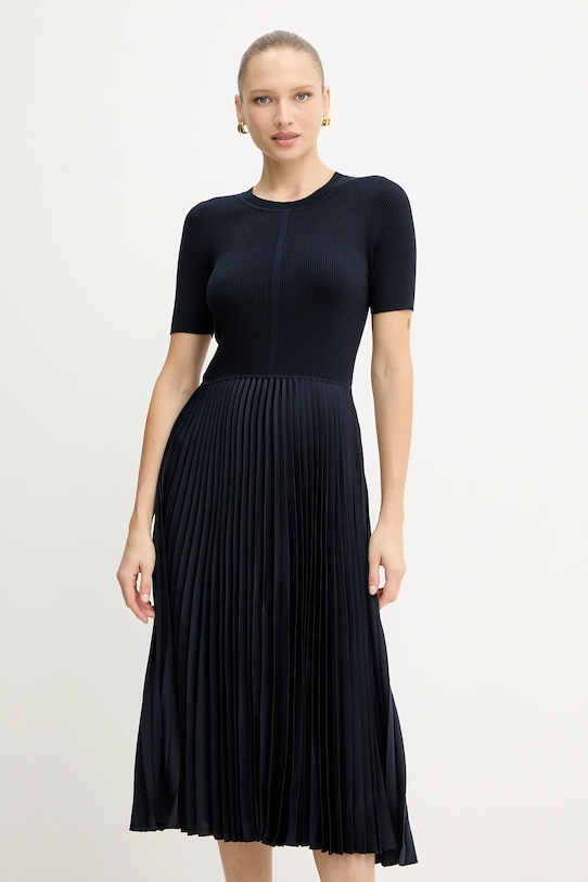 Платье Boss, темно-синий
Платье Boss, темно-синий