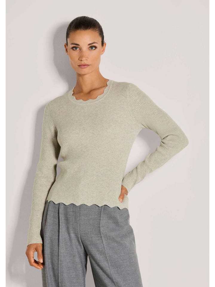 MADELEINE Легкий вискозный свитер с волнистым краем, серебристо-серый/меланжевый
MADELEINE Легкий вискозный свитер с волнистым краем, серебристо-серый/меланжевый