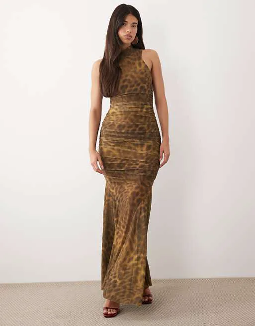 Платье макси с размытым леопардовым принтом и драпировкой по краю «рыбий хвост» без рукавов и высоким воротом Ruched & Ready
Платье макси с размытым леопардовым принтом и драпировкой по краю «рыбий хвост» без рукавов и высоким воротом Ruched & Ready