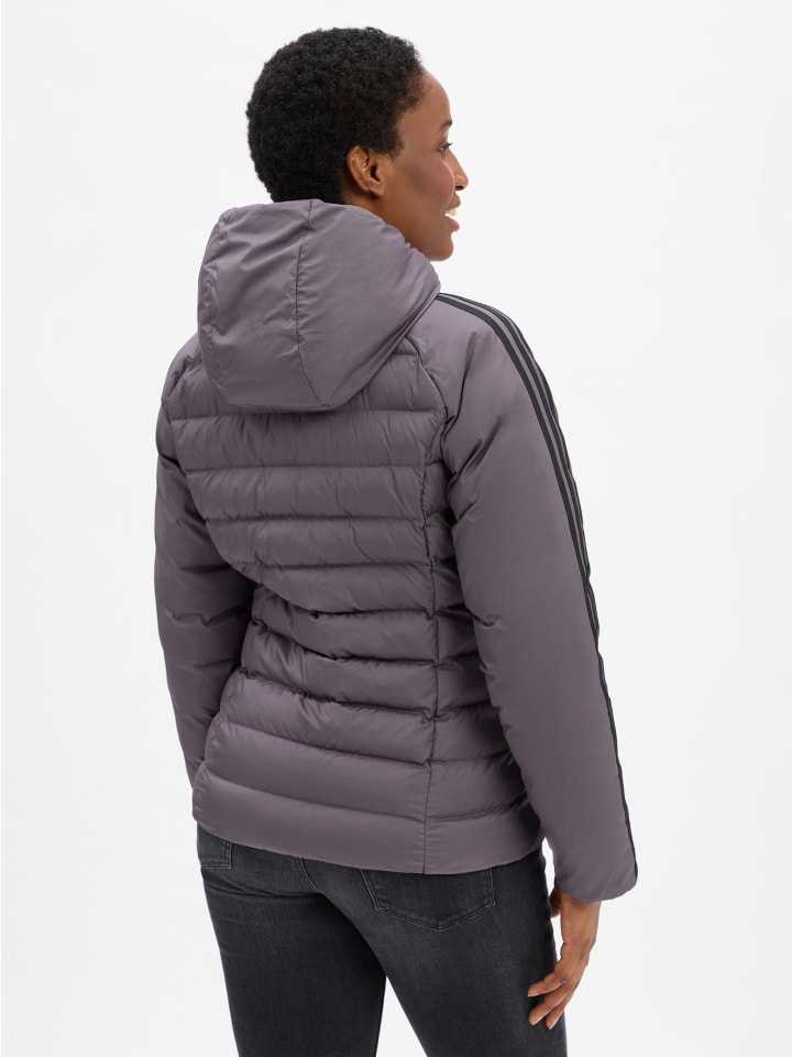 Adidas originals Приталенная стеганая куртка антрацитового цвета
Adidas originals Приталенная стеганая куртка антрацитового цвета