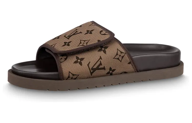 Мужские шлепанцы Louis Vuitton Miami
Мужские шлепанцы Louis Vuitton Miami