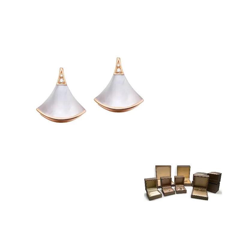 BVLGARI Серьги-гвоздики из розового золота 585 пробы унисекс белые
BVLGARI Серьги-гвоздики из розового золота 585 пробы унисекс белые