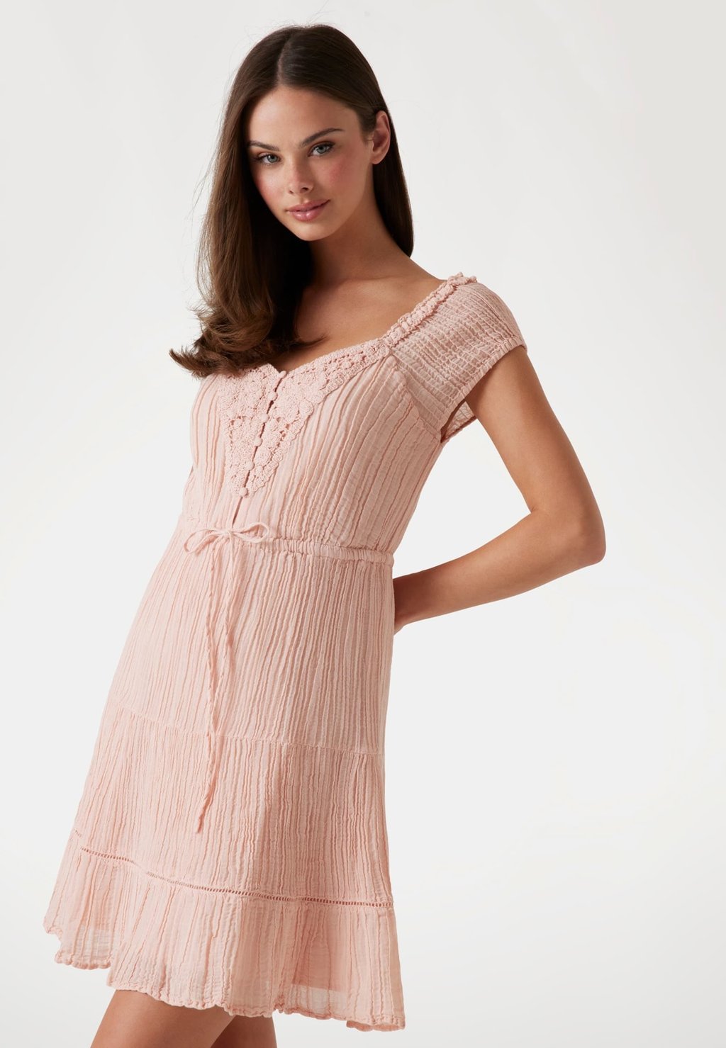 Платье-рубашка GAZE A-LINIE Guess, розовый
Платье-рубашка GAZE A-LINIE Guess, розовый