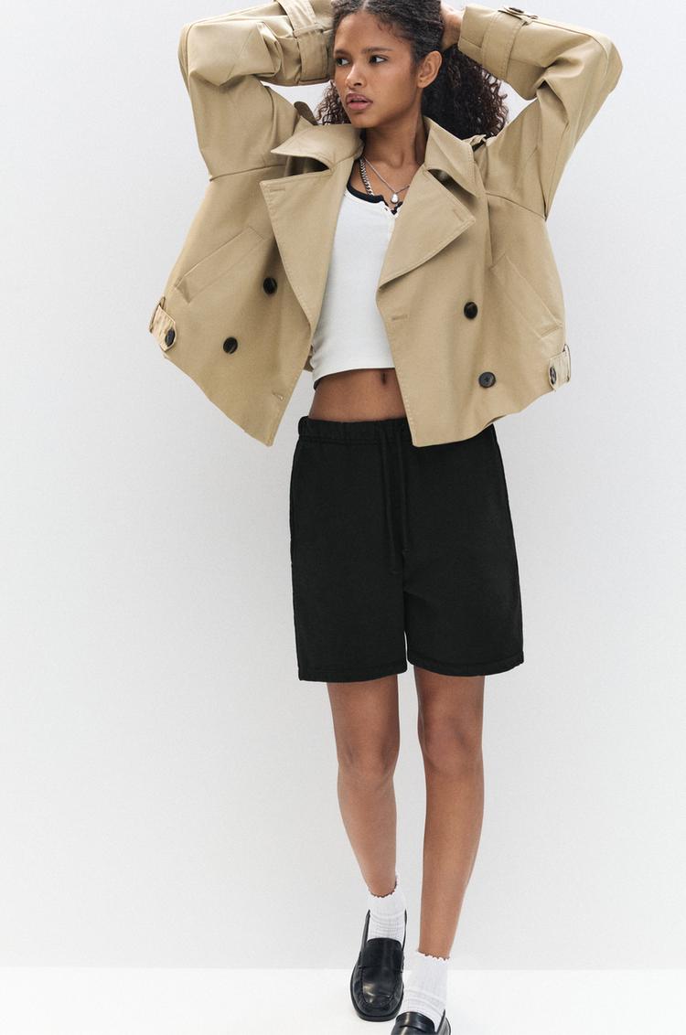 Спортивный костюм Pacific, шорты-бермуды Pull And Bear, черный
Спортивный костюм Pacific, шорты-бермуды Pull And Bear, черный