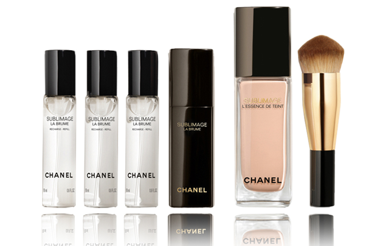 Набор косметики для женщин CHANEL
Набор косметики для женщин CHANEL