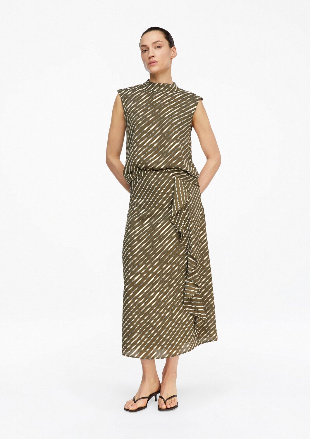 COMMA Юбка в оливковом цвете
COMMA Юбка в оливковом цвете