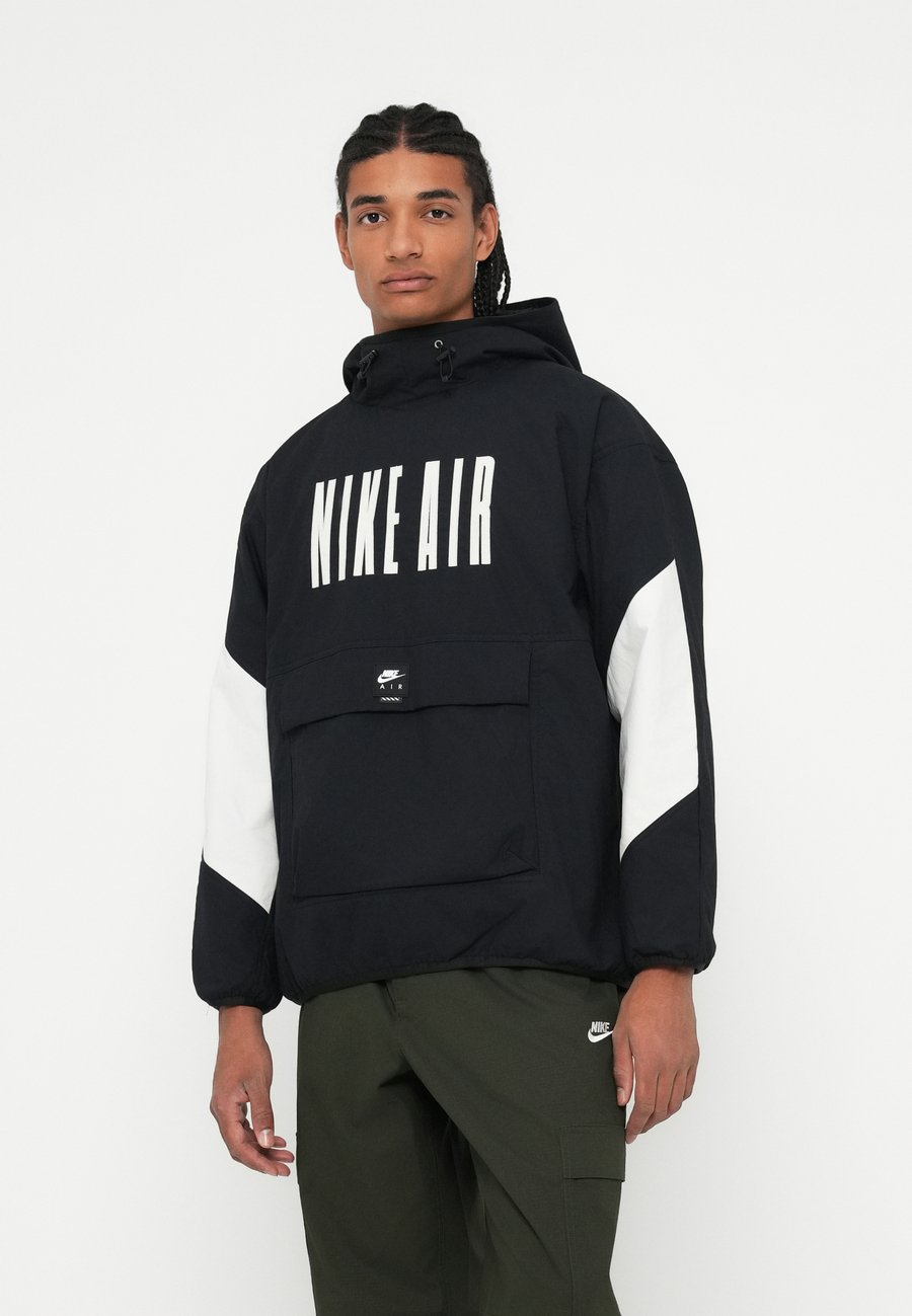 Куртка Nike Sportswear FILLED, Black/White/Black
Куртка Nike Sportswear FILLED, Black/White/Black