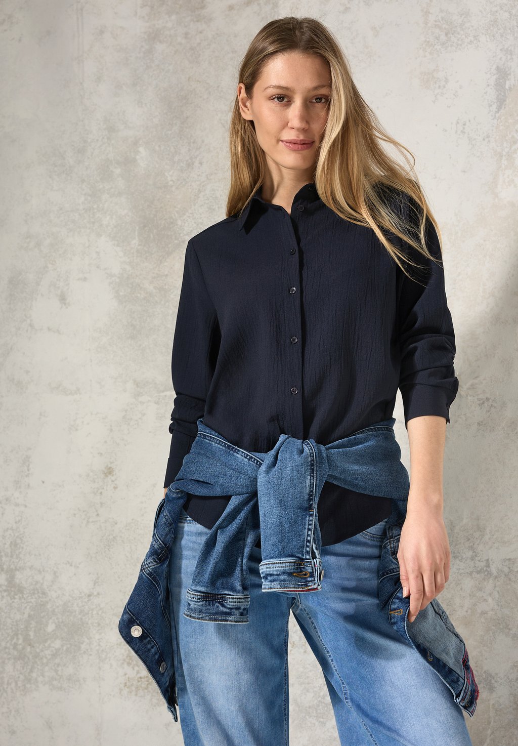 Блузка на пуговицах MIT STRUKTUR Cecil, синий
Блузка на пуговицах MIT STRUKTUR Cecil, синий