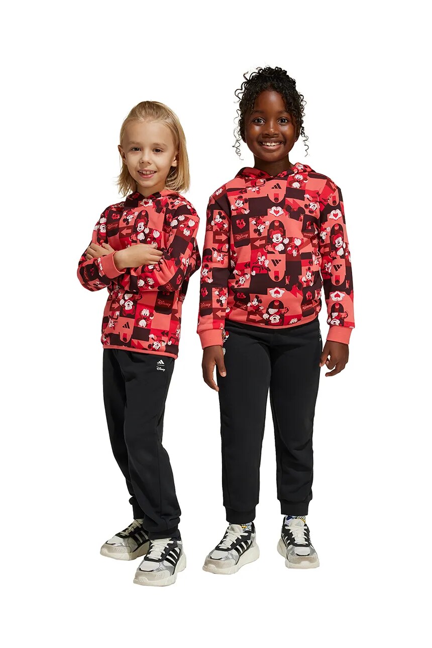 Спортивный костюм детский Adidas, красный
Спортивный костюм детский Adidas, красный