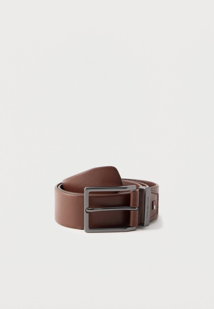 Ремень Tommy Hilfiger OLIVER, Coffee Bean/Brown
Ремень Tommy Hilfiger OLIVER, Coffee Bean/Brown