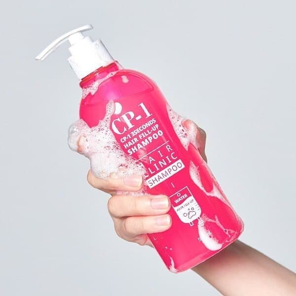 Esthetic House CP-1 - 3 Seconds Hair Fill Up Shampoo - Восстанавливающий шампунь для гладких локонов - 500мл
Esthetic House CP-1 - 3 Seconds Hair Fill Up Shampoo - Восстанавливающий шампунь для гладких локонов - 500мл