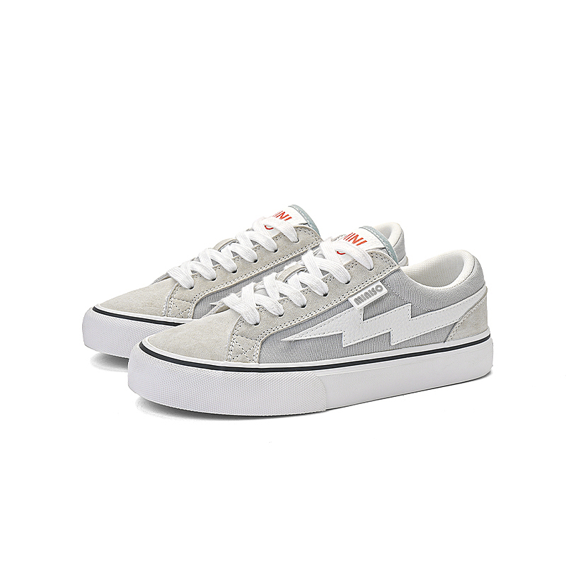 MINISO Лайтнинг M Series лоу-топ скейтерские кроссовки унисекс - Сновидческий вулканический серый, цвет Dreamy Volcanic Gray
MINISO Лайтнинг M Series лоу-топ скейтерские кроссовки унисекс - Сновидческий вулканический серый, цвет Dreamy Volcanic Gray