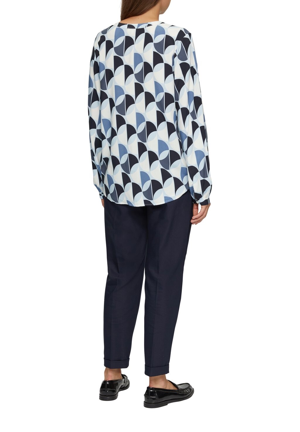 Блуза MIT RAFFDETAILS UND ALL OVER PRINT s.Oliver, черный
Блуза MIT RAFFDETAILS UND ALL OVER PRINT s.Oliver, черный