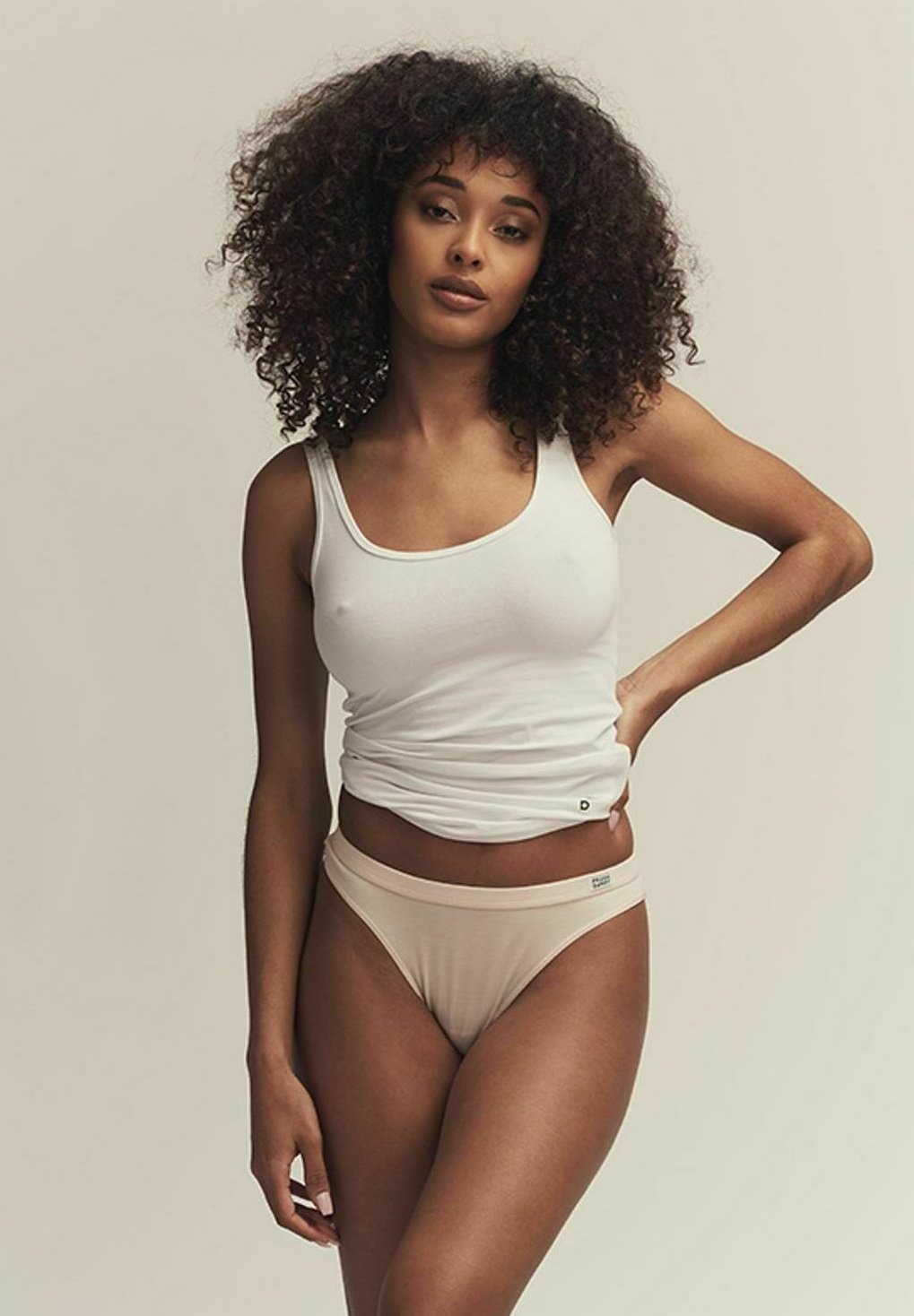 Стринги Frank Dandy, бежевый
Стринги Frank Dandy, бежевый