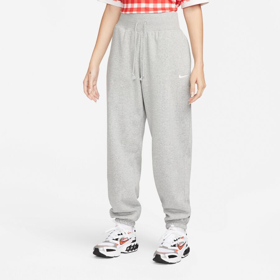 Спортивная одежда Большие спортивные штаны из флиса Phoenix с высокой талией NIKE, цвет dk grey heather/sail
Спортивная одежда Большие спортивные штаны из флиса Phoenix с высокой талией NIKE, цвет dk grey heather/sail