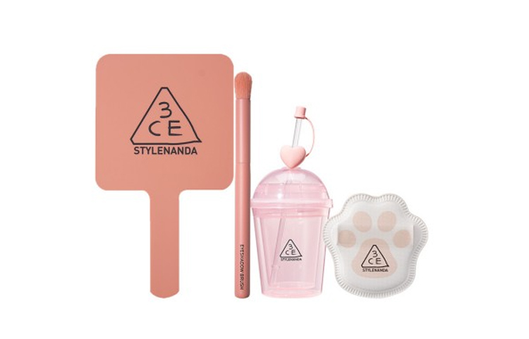 3CE Оранжевая кисть для теней Single Head Soft набор из четырех штук
3CE Оранжевая кисть для теней Single Head Soft набор из четырех штук