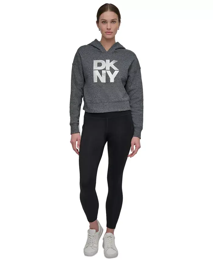 Женский худи с капюшоном Active Stacked и металлизированным логотипом DKNY, черный
Женский худи с капюшоном Active Stacked и металлизированным логотипом DKNY, черный