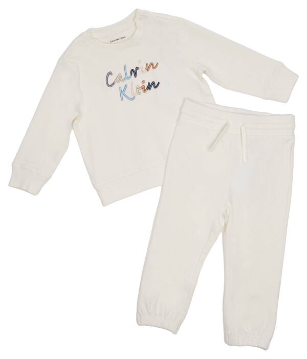 Спортивный костюм Regular fit Calvin Klein Jeans, экрю
Спортивный костюм Regular fit Calvin Klein Jeans, экрю