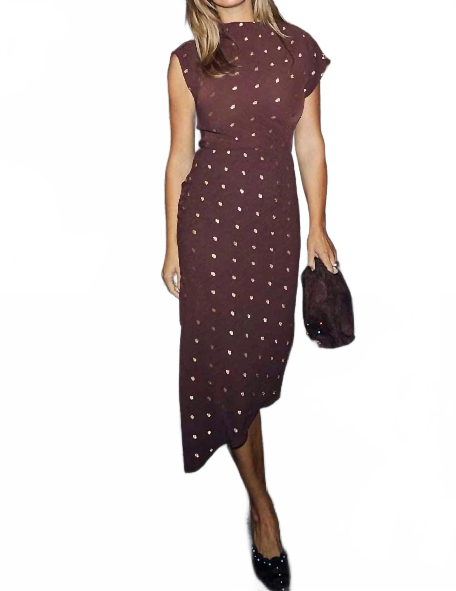 Never fully dressed Платье-миди Plisse Desiree шоколадного цвета
Never fully dressed Платье-миди Plisse Desiree шоколадного цвета