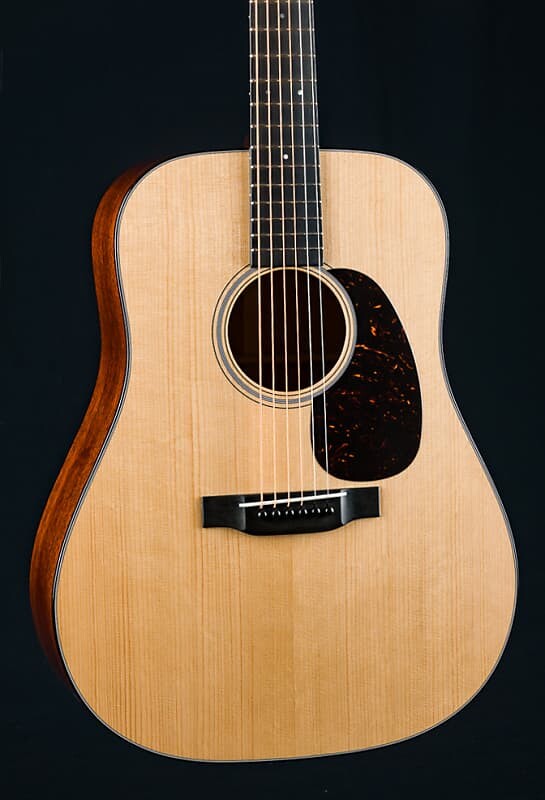 Акустическая гитара Martin D-18 Authentic 1937 Adirondack Spruce and Mahogany NEW
Акустическая гитара Martin D-18 Authentic 1937 Adirondack Spruce and Mahogany NEW