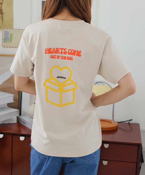 Футболка с принтом Girly Doll, ретро, бежевая
Футболка с принтом Girly Doll, ретро, бежевая