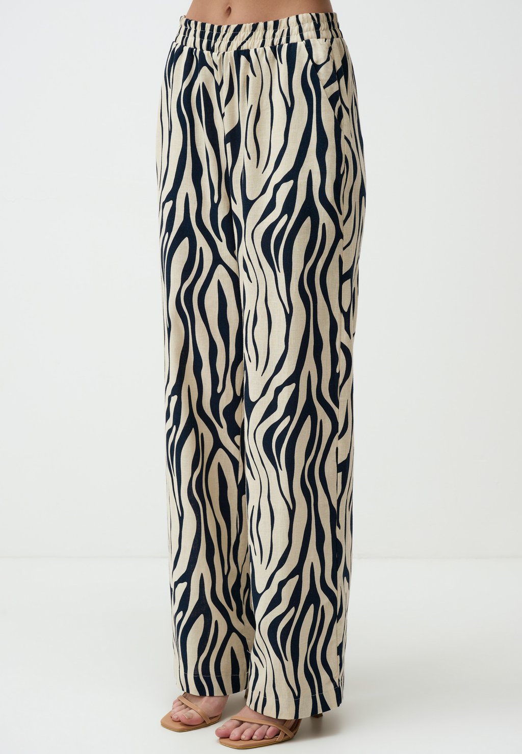 Брюки Jimmy Key, темно-синий
Брюки Jimmy Key, темно-синий