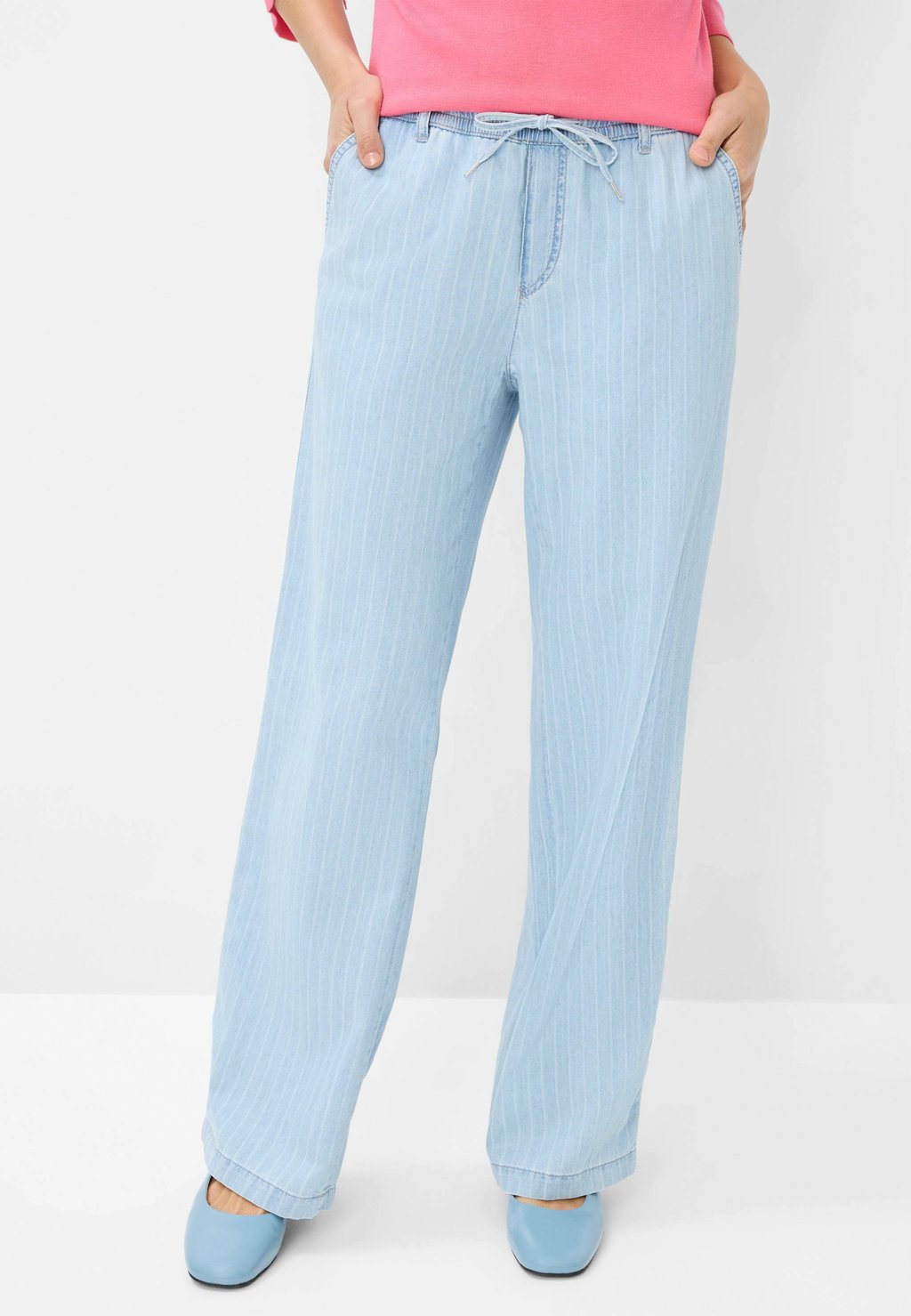 Джинсы свободного кроя STYLE MAINE BRAX, светло-голубой
Джинсы свободного кроя STYLE MAINE BRAX, светло-голубой