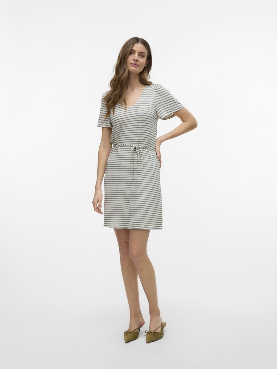 Платье Vero Moda VMGINA SHORT DRESS , Oatmeal/Off-White
Платье Vero Moda VMGINA SHORT DRESS , Oatmeal/Off-White