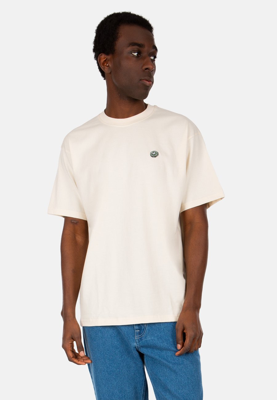 Футболка Iriedaily KRONKORKEN, Undyed/Off-White, Белый, Футболка Iriedaily KRONKORKEN, Undyed/Off-White
Футболка Iriedaily KRONKORKEN, Undyed/Off-White, Белый, Футболка Iriedaily KRONKORKEN, Undyed/Off-White