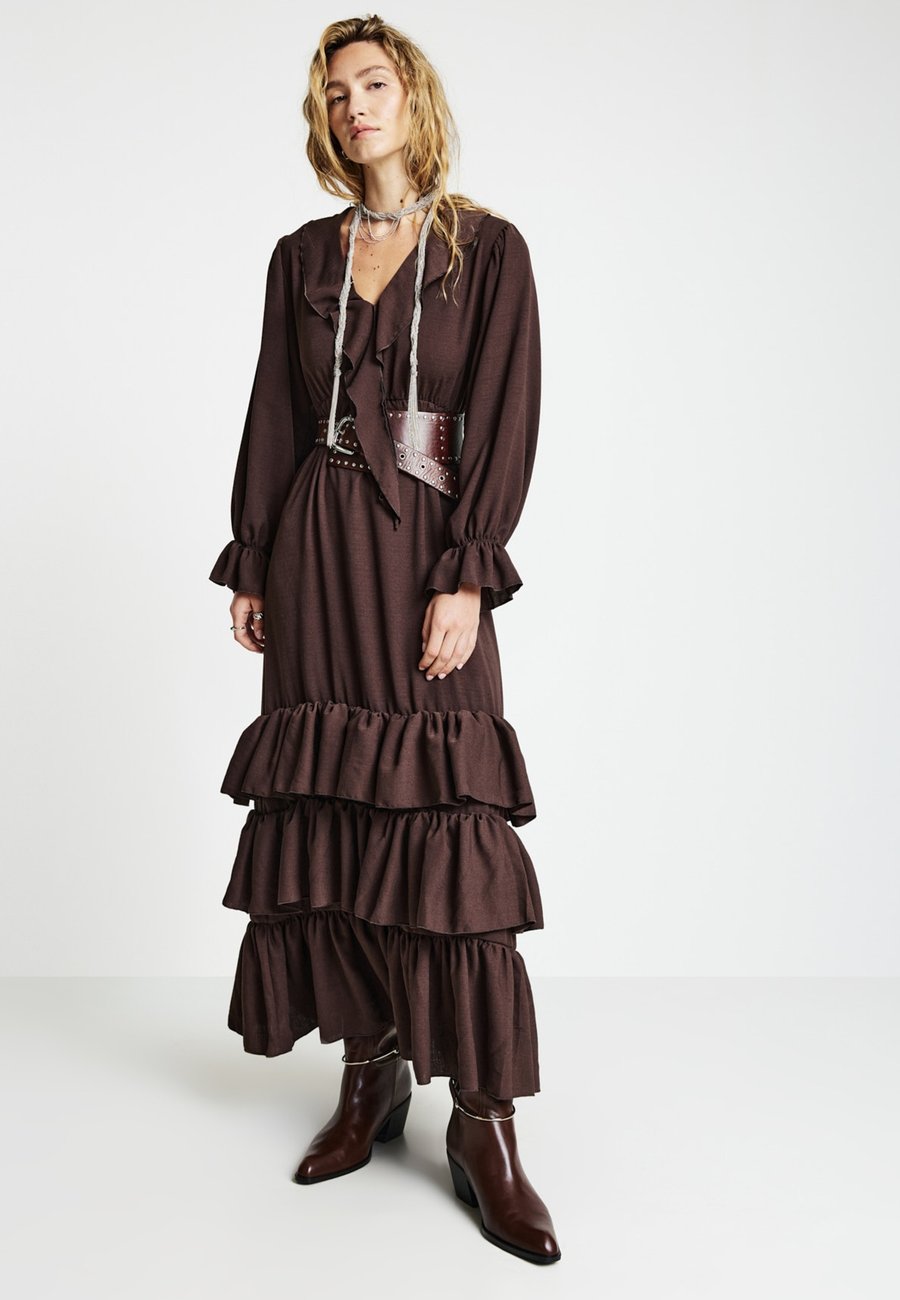 Платье Calliope Maxi dress, Cioccolato Scuro/Dark Brown
Платье Calliope Maxi dress, Cioccolato Scuro/Dark Brown