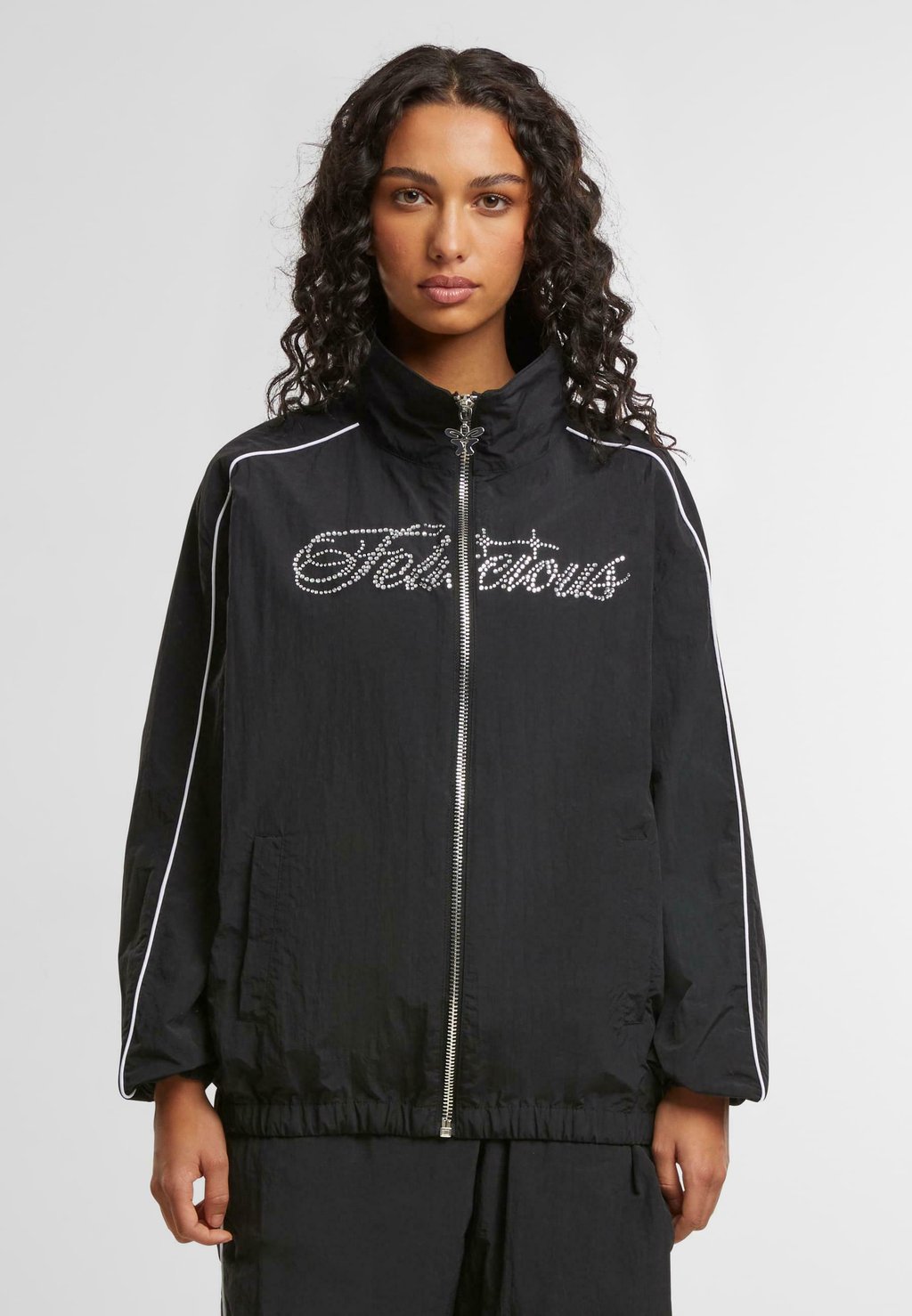 Блейзер TRACK FELICIOUS, черный
Блейзер TRACK FELICIOUS, черный