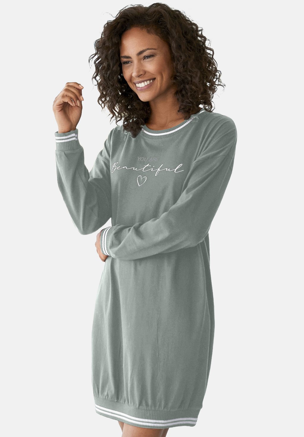 Ночная рубашка LASCANA, зеленый
Ночная рубашка LASCANA, зеленый