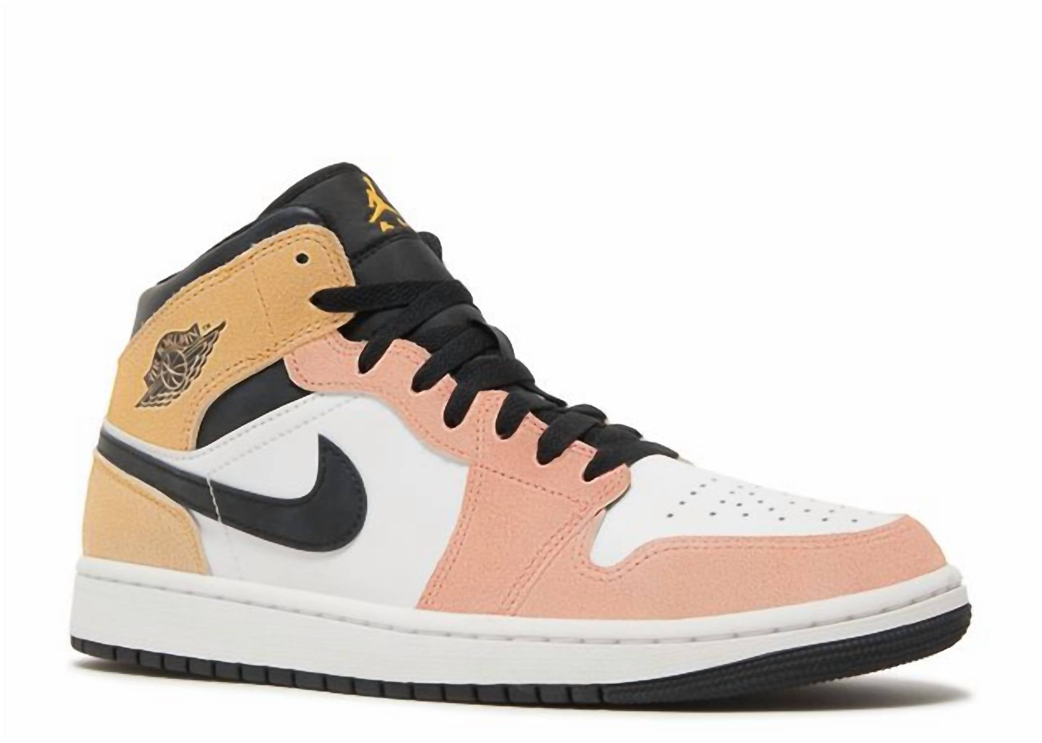 Мужские кроссовки 1 Mid Se Flight Club в цвете Magic Ember/sundials-White-Black Jordan
Мужские кроссовки 1 Mid Se Flight Club в цвете Magic Ember/sundials-White-Black Jordan