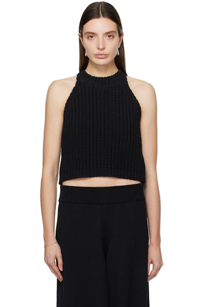 Черная укороченная майка Cordera 
Черная укороченная майка Cordera